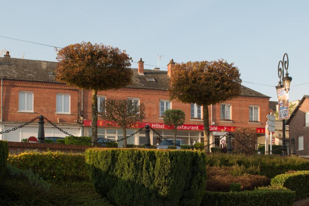 Entre Nous Hotel Rozoy-sur-Serre Exterior photo